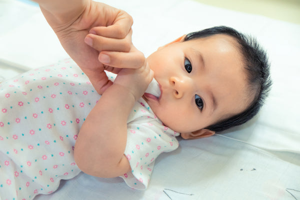 Brushing Baby’s Teeth: When, How, and With What?